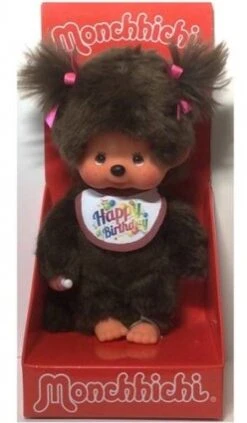 Sekiguchi 242191 - Original Monchhichi Junge, Plüsch-Figur Mit Aufdruck "Happy Birthday" Auf Dem Lätzchen, Kuscheltier Aus Braunem Plüsch, Ca. 20 Cm Groß